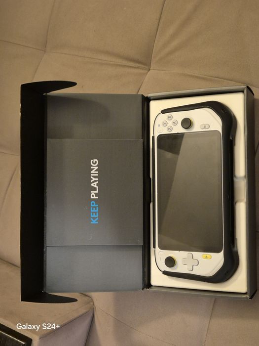 Logitech G Cloud – Геймърска конзола, неразличима от нова!