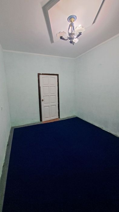 Чирчик аренда 2 ком квартира в 10 мкр 1 этаж