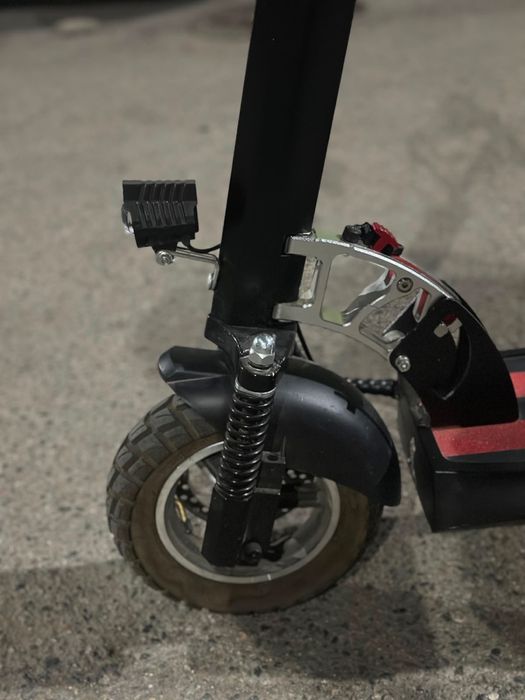 Поодам  Электросамокат KUGOO M4