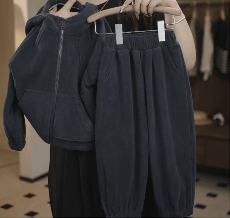 Детский спортивный костюм