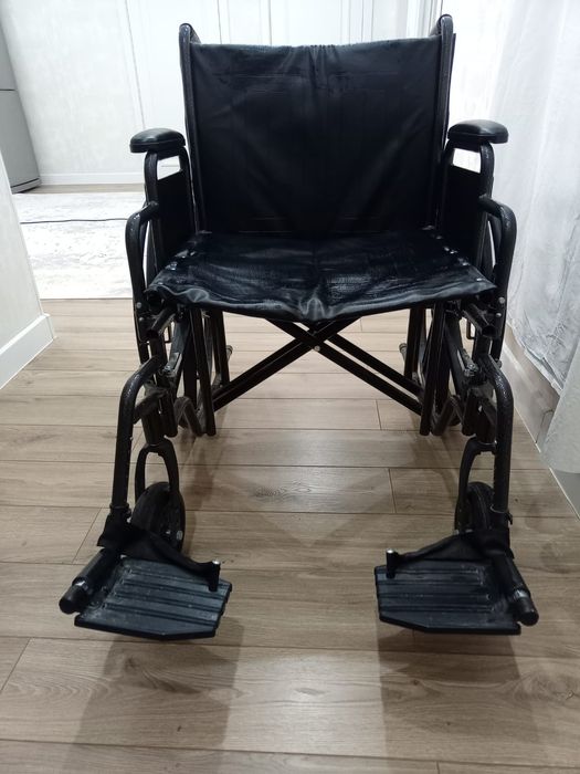 Продам инвалидное кресло