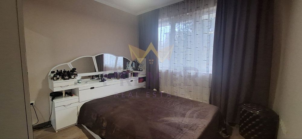 Продава се Тристаен апартамент в Варна, м-т Траката - 78 кв.м за 1373 €/кв.м - Снимка #3