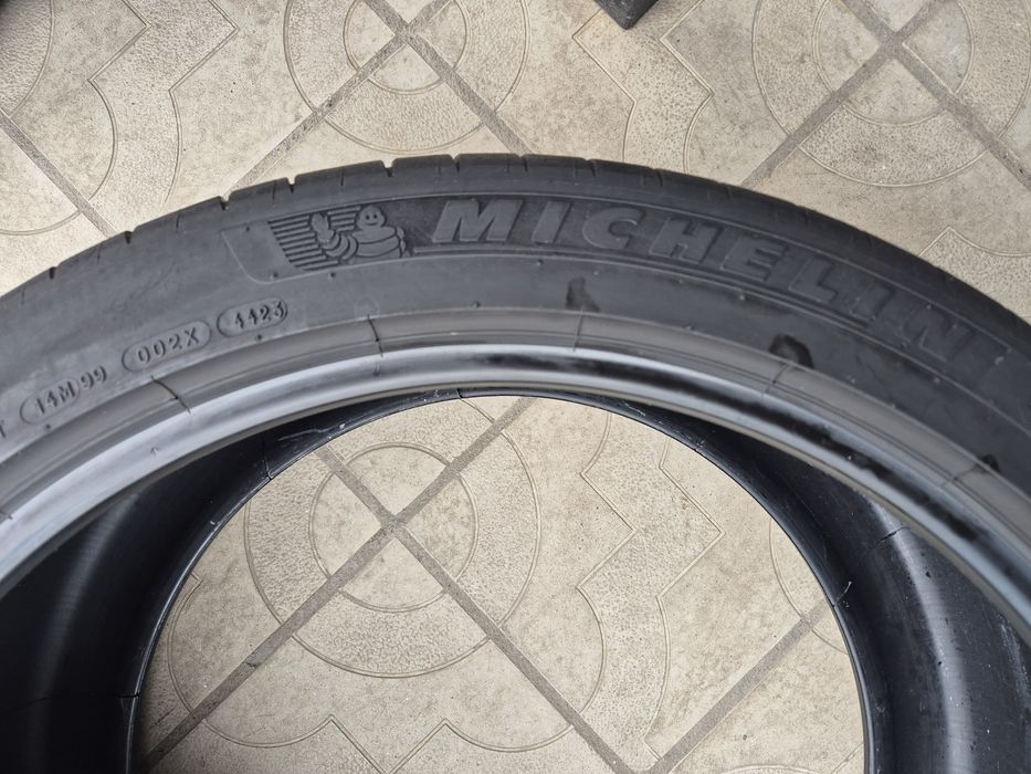 2бр.летни гуми 325/35/23 115Y Michelin