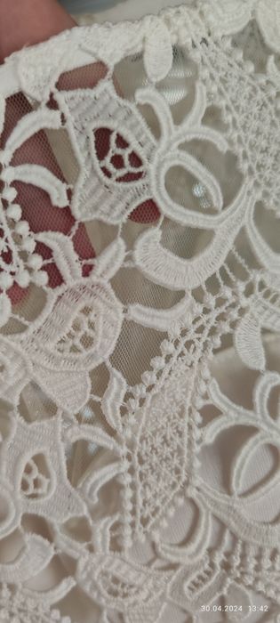 Официална дантелена рокля