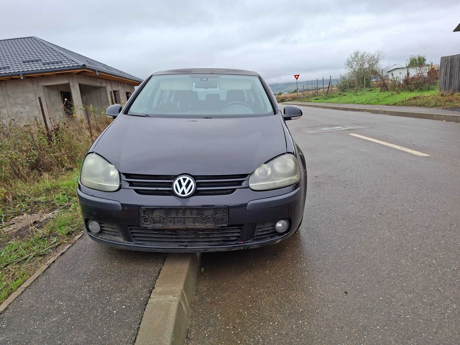Volkswagen Golf 2005 diesel, 1.617 € — imagine 5