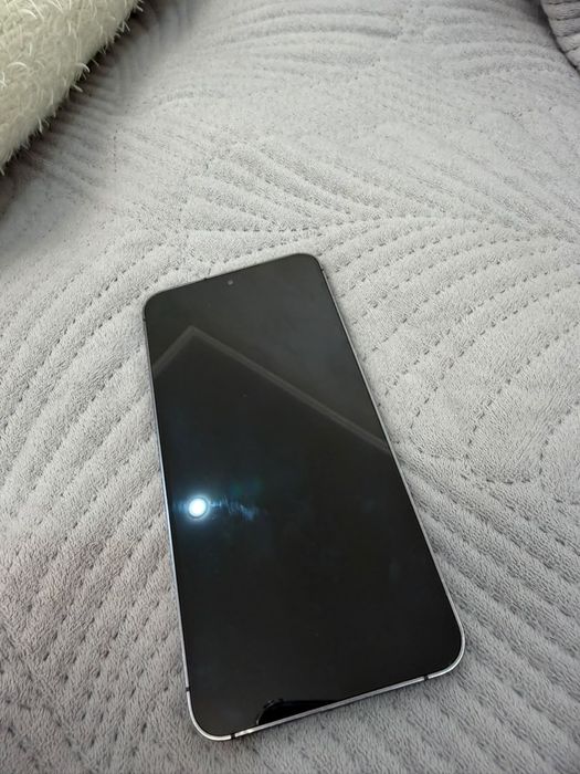 Продам Samsung S24