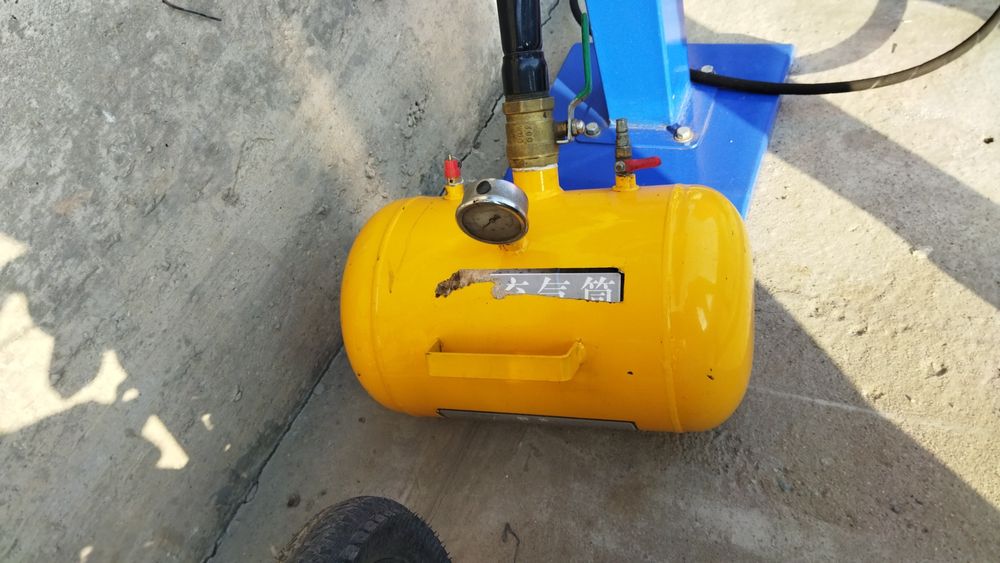 Продам комплектующие для шиномонтаж