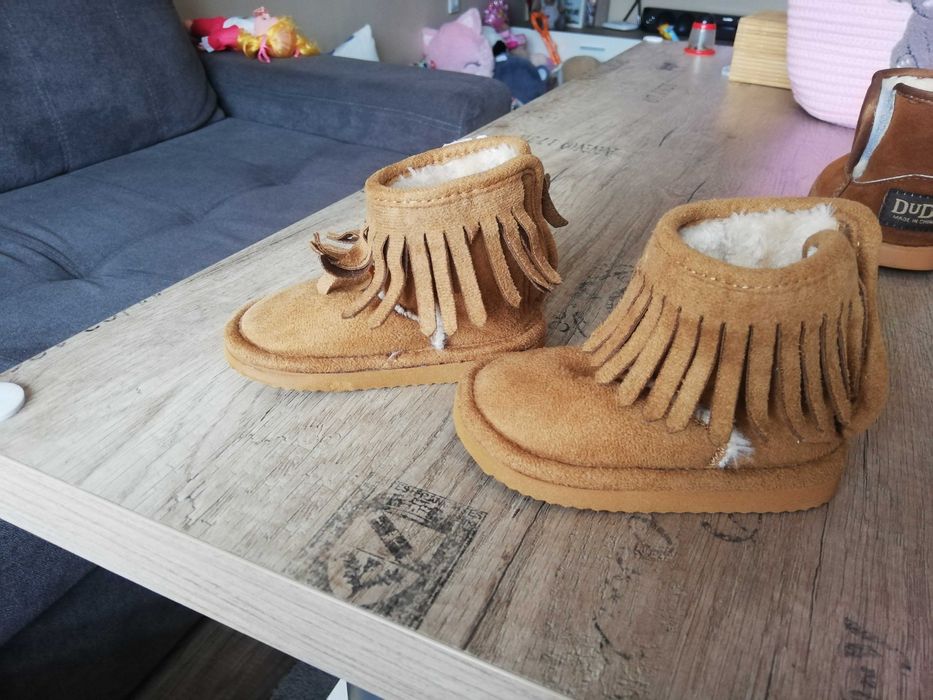 Продавам детски ботушки