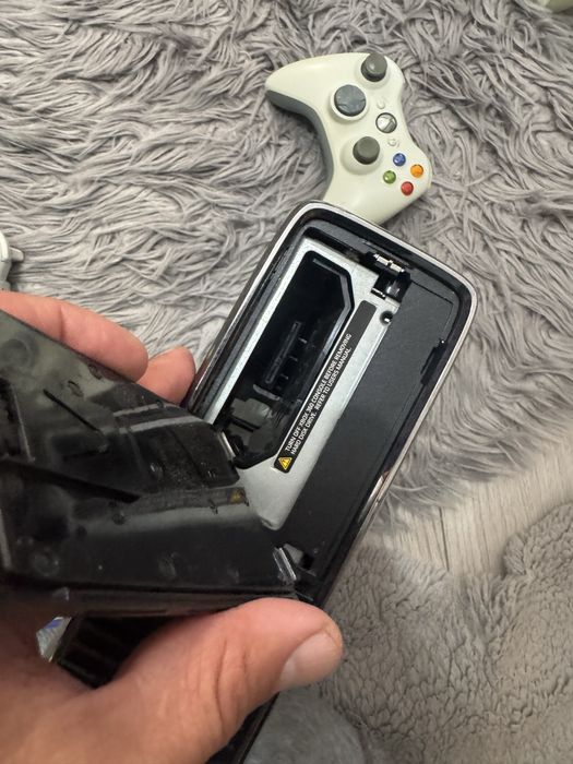 Xbox  360 slim : fara hard