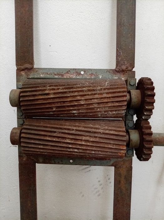 Zdrobitor struguri manual