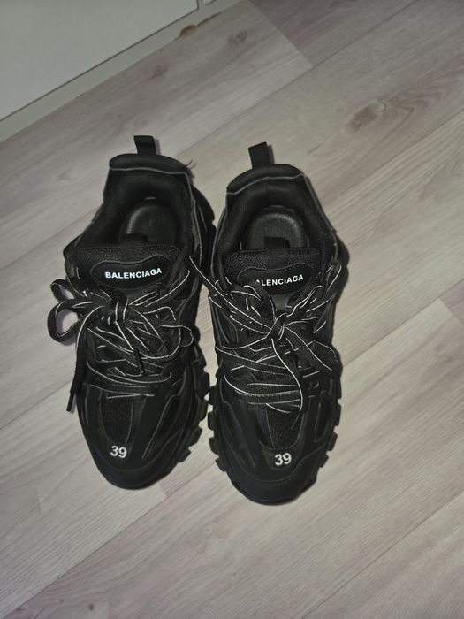 Продам кроссовки Balenciaga track 39 размер