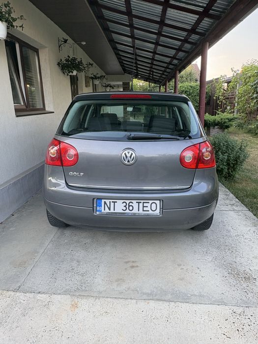 Volkswagen Golf V