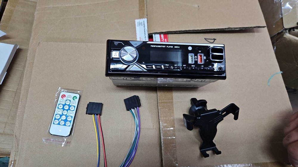 Авто радио плеър BD-9955BT – USB, MP3, SD, Bluetooth с вградена стойка за телефон