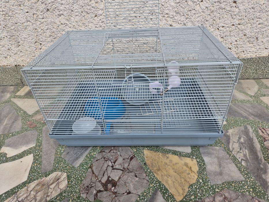 Оборудвани клетки за зайци, хамстери, пътпъдъци, морски свинчета и др.