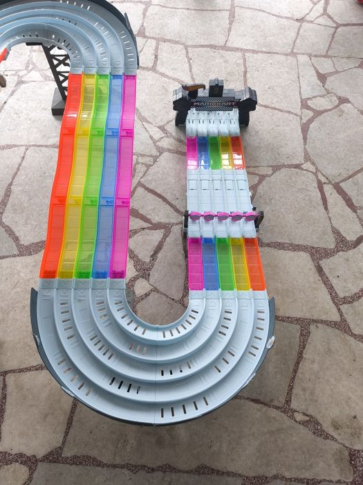 Състезателна писта с колички - Hot Wheels Mario Kart Rainbow Road