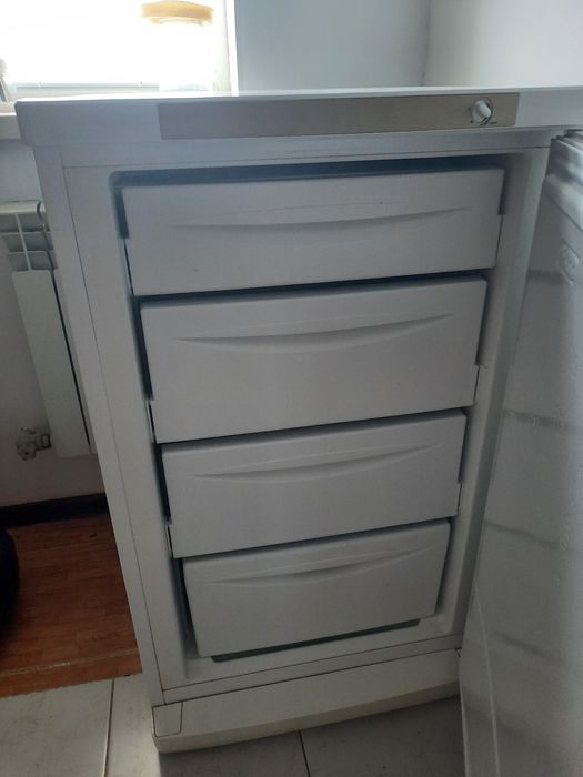 Морозильник Indesit