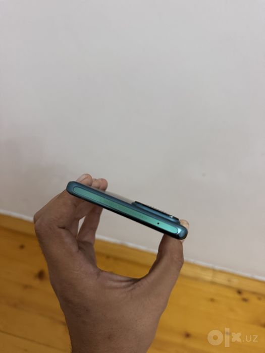 Флагман Vivo V30 5G 12/256 в идеальном состоянии Snapdragon 7 (gen3)