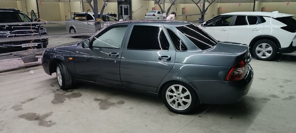 Priora 21126 sotiladi