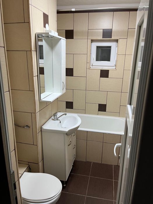 Apartament cu 3 camere