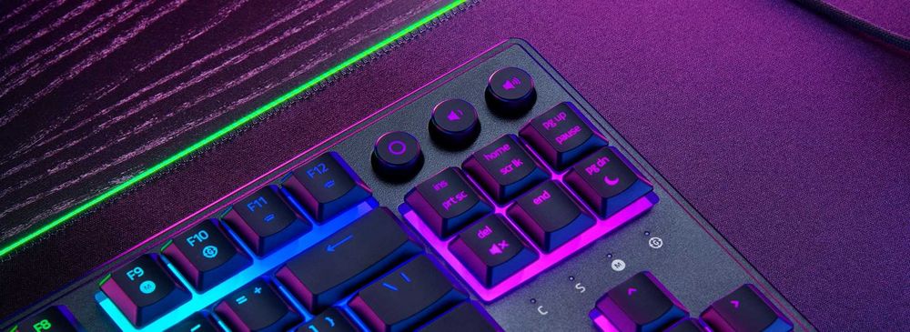 Tastatura Gaming Mecanica Razer Ornata V3 Tenkeyless RGB TKL RZ03-03380100-R3M1 noua garantie Sigilata