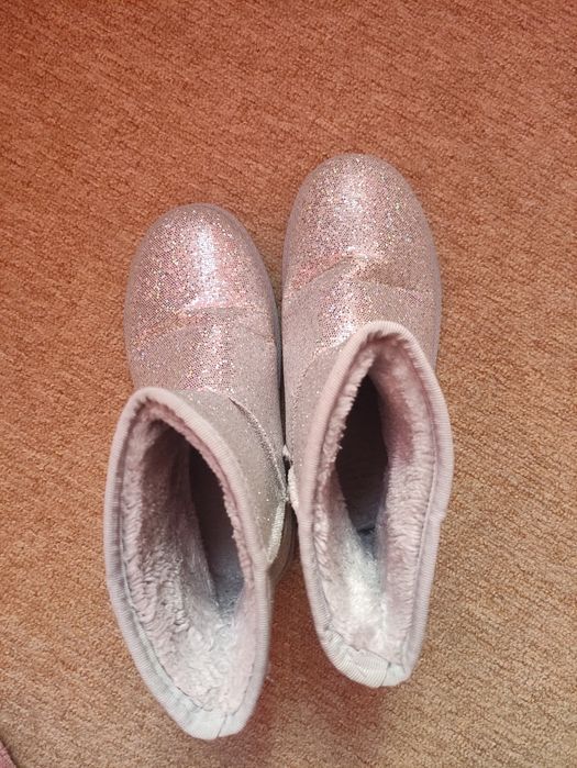 Дамски боти- номер 37