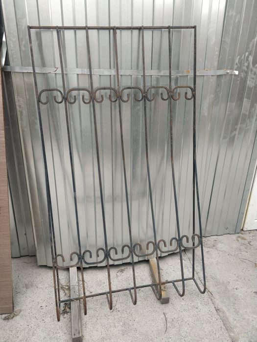 Продам решетки для балкона.