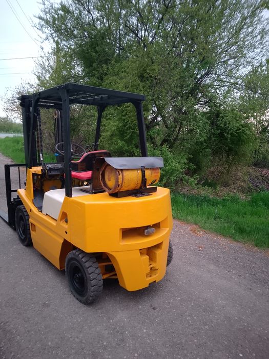Stivuitor motostivuitor 2,5 tone