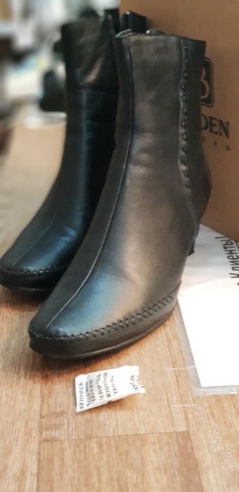 Продаётся обувь женская размер 40-41