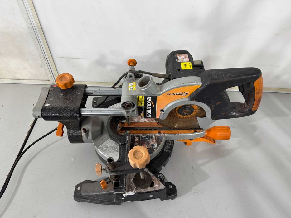 Циркуляр пендула - Evoulution 1500W