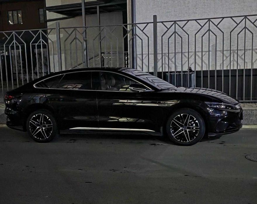 BYD Han 506 км 2023г Черный! 26 тыс км пробега! Чистая краска!
