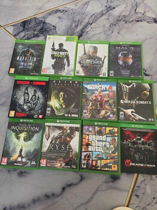 Vând un lot complet Xbox One 500gb SUA cu 11 jocuri