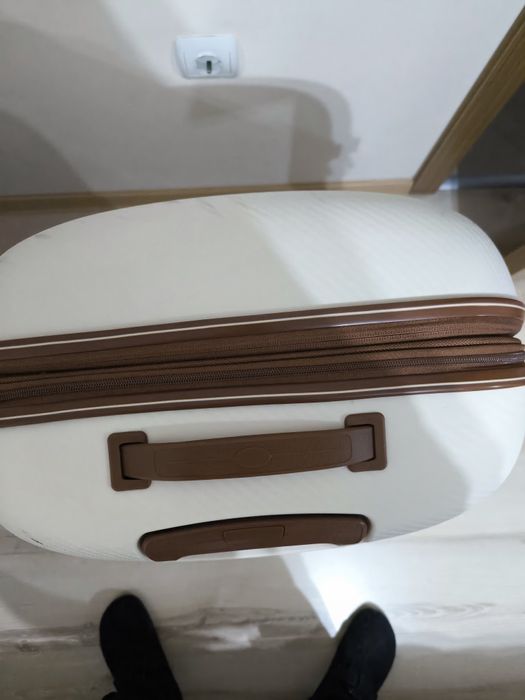 Куфар Estil Next Бежов – 76 см.- 2 години гаранция