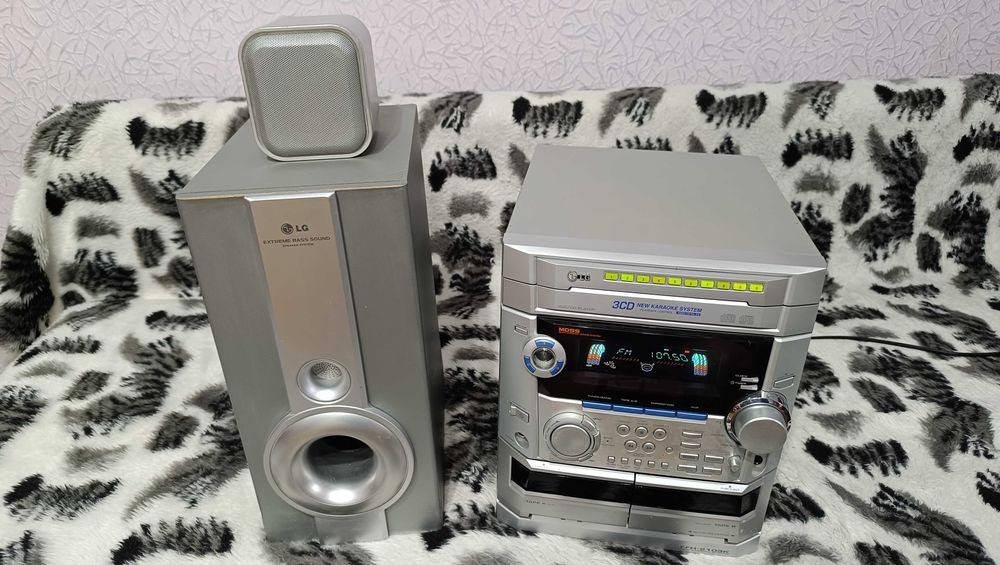 Музыкальный центр LG