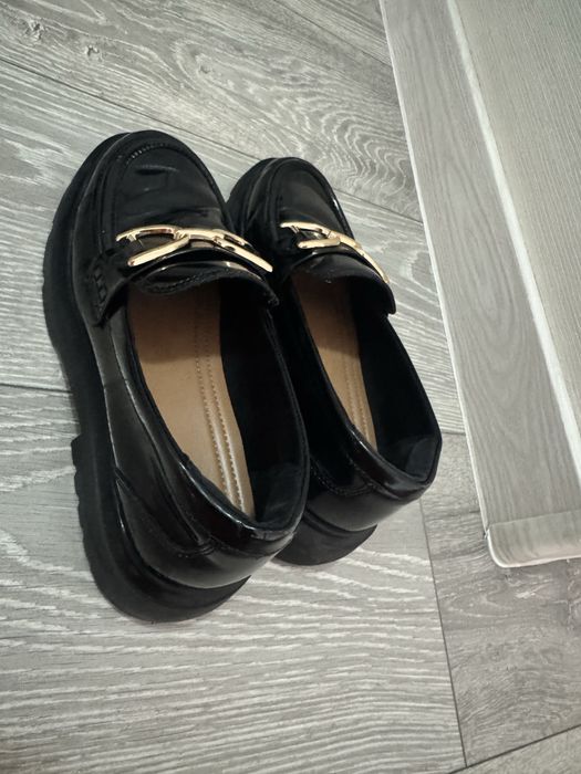 Продам не дорого туфли