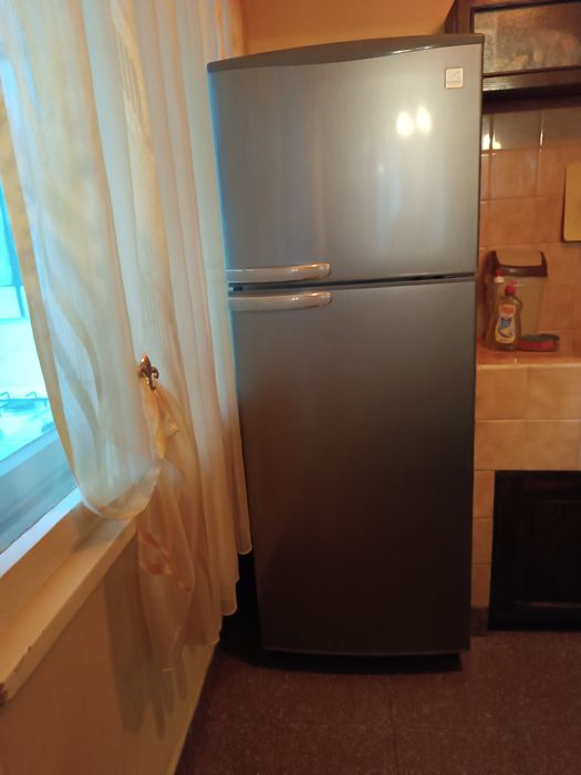 Хладилник daevo.