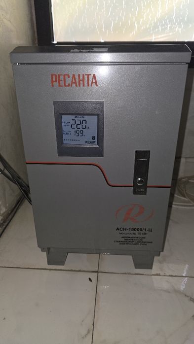 Стабилизатор напряжения