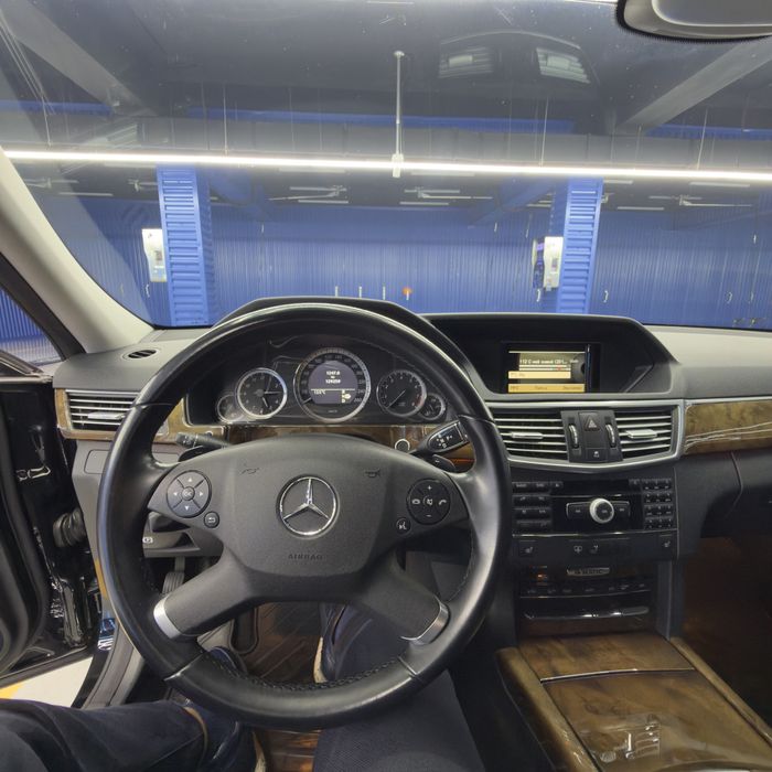 Mercedes-benz w212 E350  4MATIC