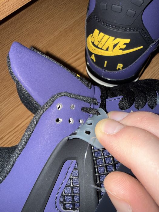 Jordan 4 Lakers marimea 41, 42 si 43