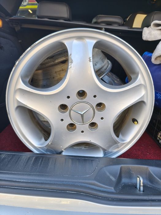 Jante Mercedes R16
