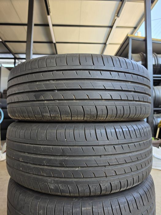 4 Броя 215/55/17 Nexen 2x6mm 2x5,5mm