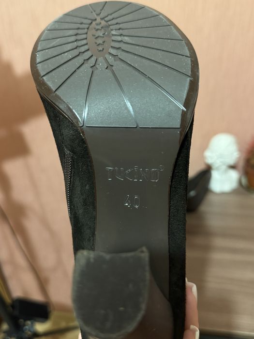 Продам зимние сапоги