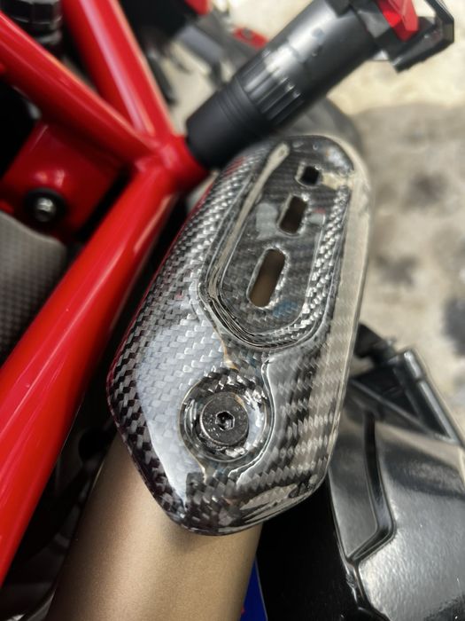 DUCATI CARBON shield предпазител , ducati hypermotard 821