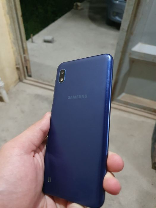 SAMSUNG A 10 tez va arzon sotiladiI