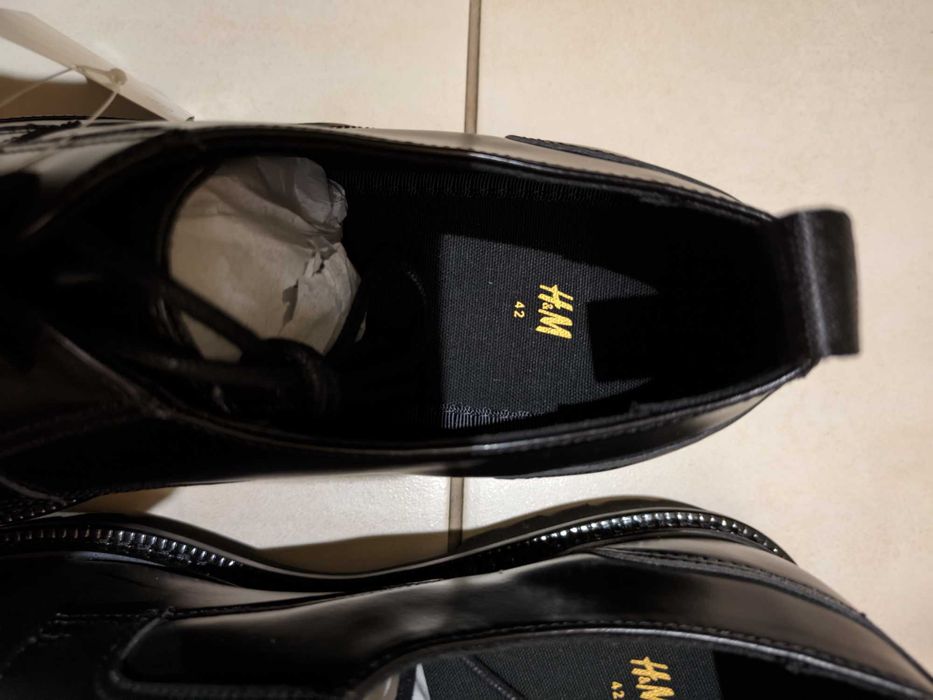 Pantofi H&M noi, mărime 42