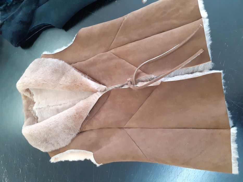 Елек от агнешка кожа