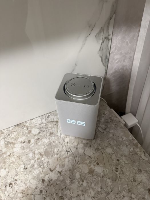 Продам Яндекс Станцию Макс