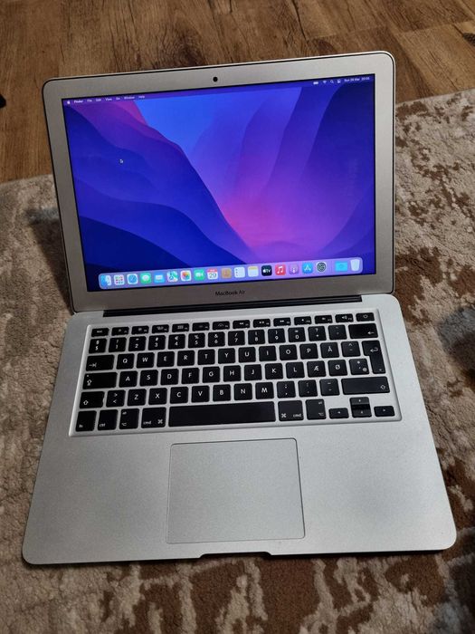 MacBook Pro A1707  (2017) touchbar i7 7700HQ 15.4"  Retina 2880x1800 (2.8K)