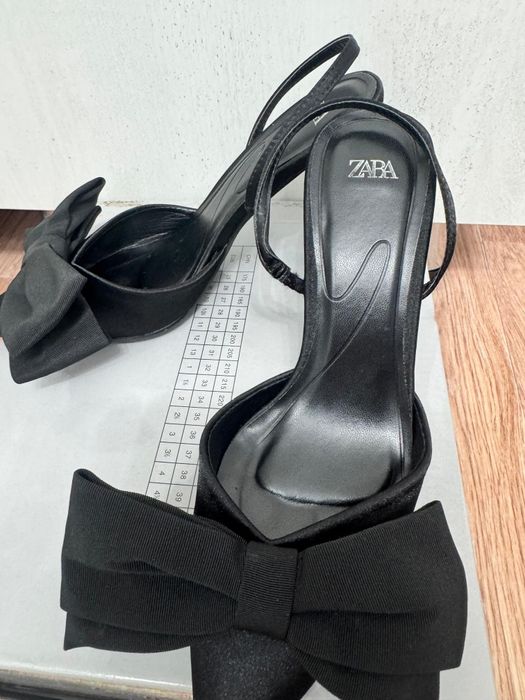 Продам женские туфли