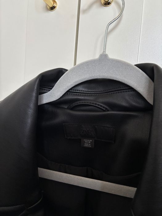 Черен кожен скъсен тренч ZARA – нов