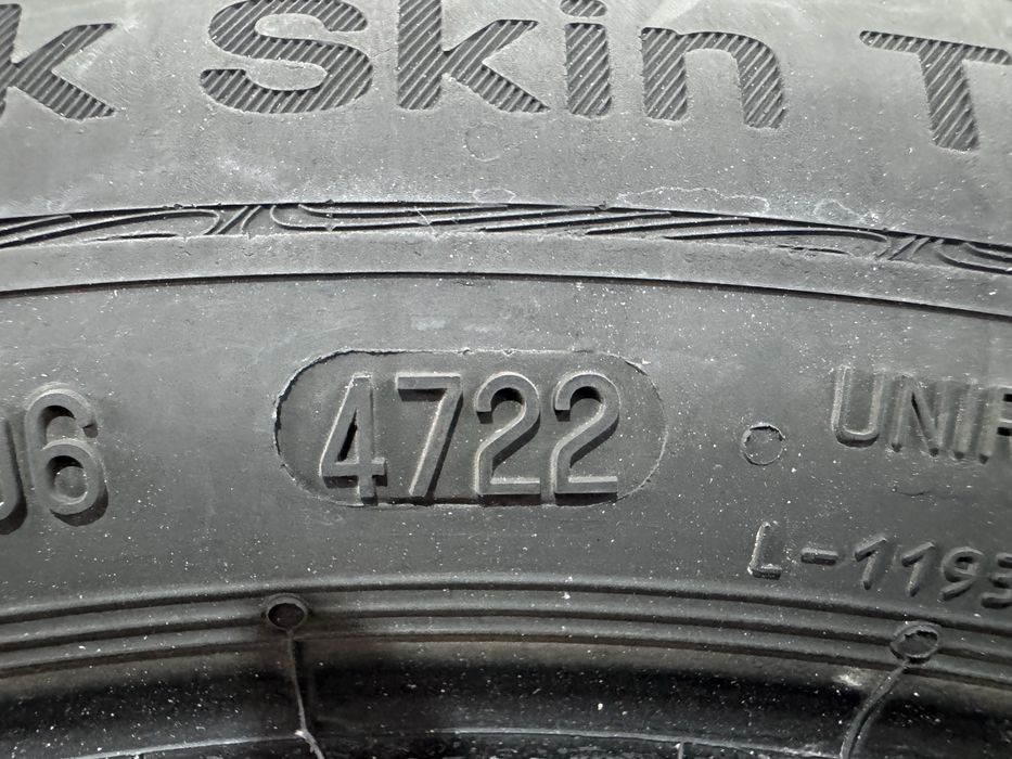 Автомобилни гуми 195 50 15 Uniroyil